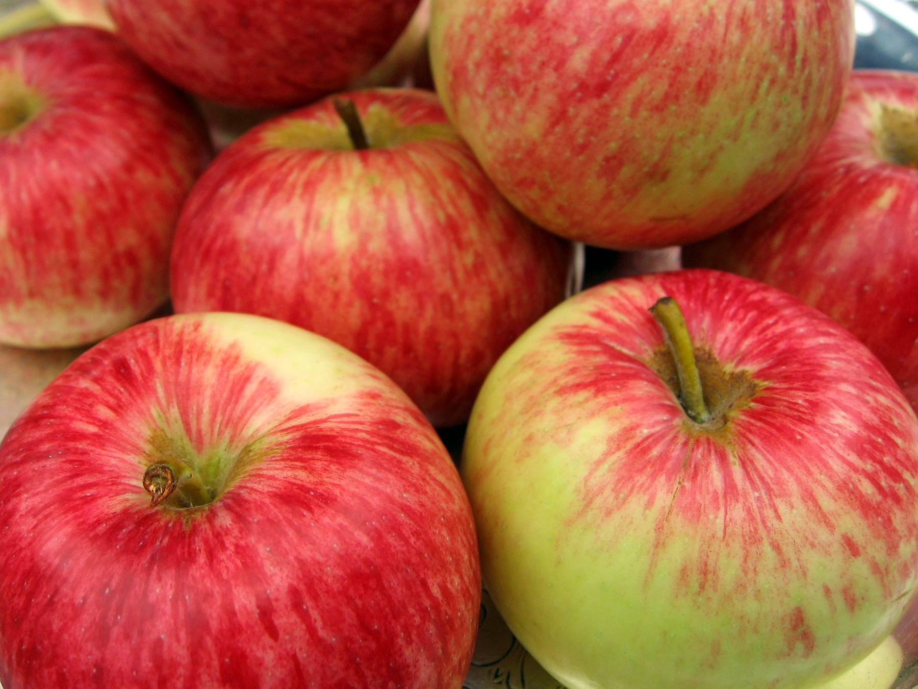 Heirloom apples