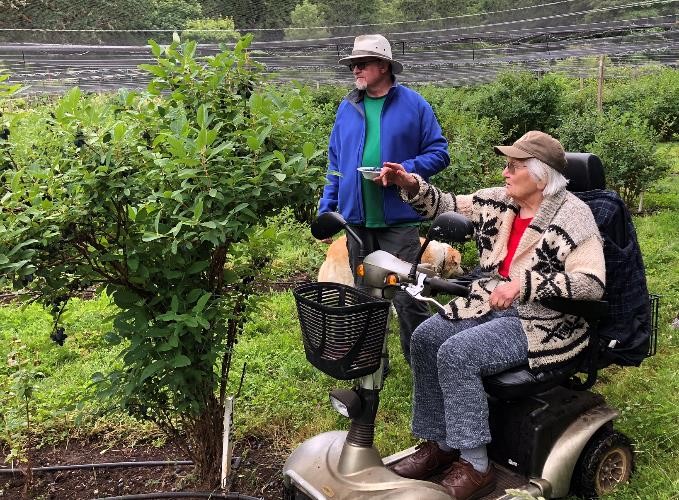 Maxine Thompson showing her favorite new plants