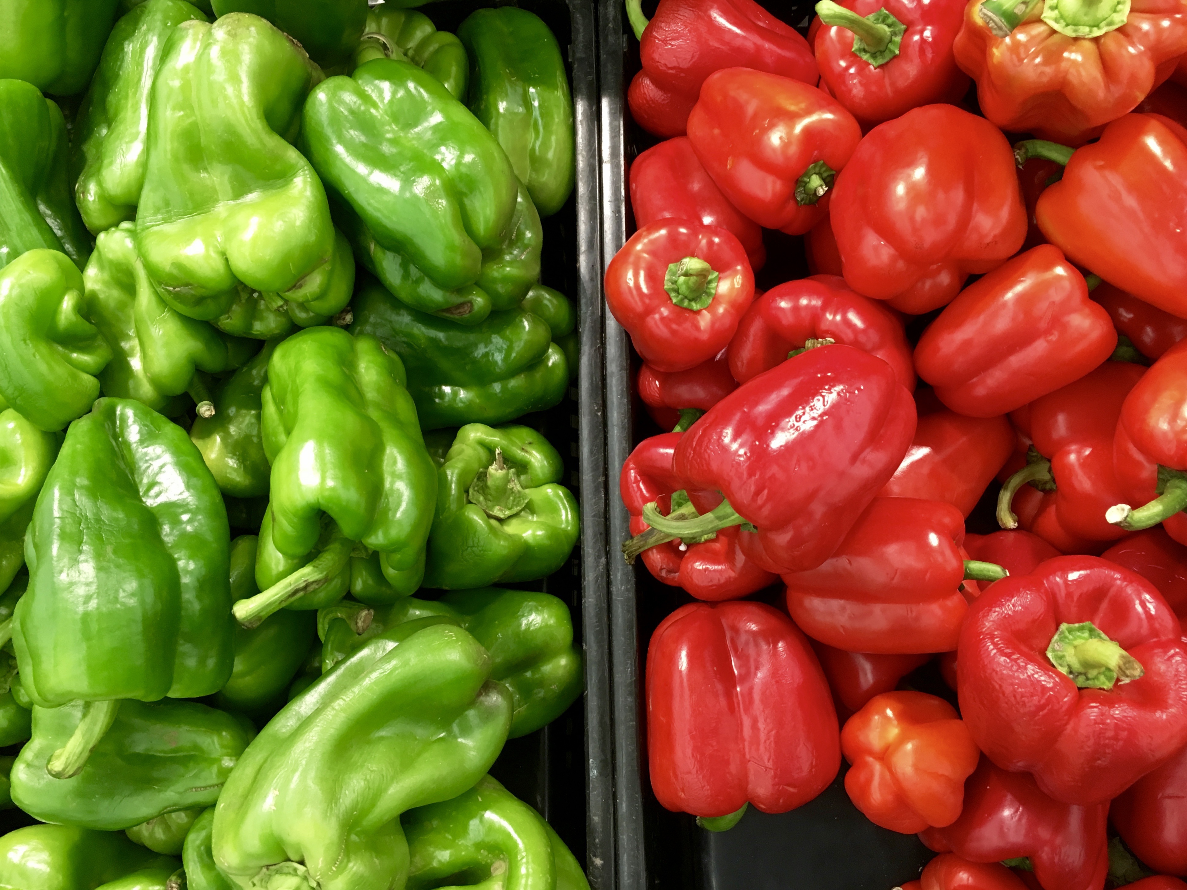 Red bell peppers are sweeter than immature green peppers. (Pixabay photo)