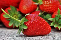 Backyard berries have incredible flavor. (Pixabay photo)