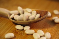 Beans are particularly rich in protein and fiber, and they are good sources of the B vitamin folate. (Pixabay photo)