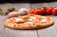 Here’s a tasty old-world style pizza recipe you can make in your oven or on a grill. (Photo courtesy of Pixabay)