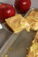 Apple kuchen bars are a tasty way to eat more apples. (NDSU photo)