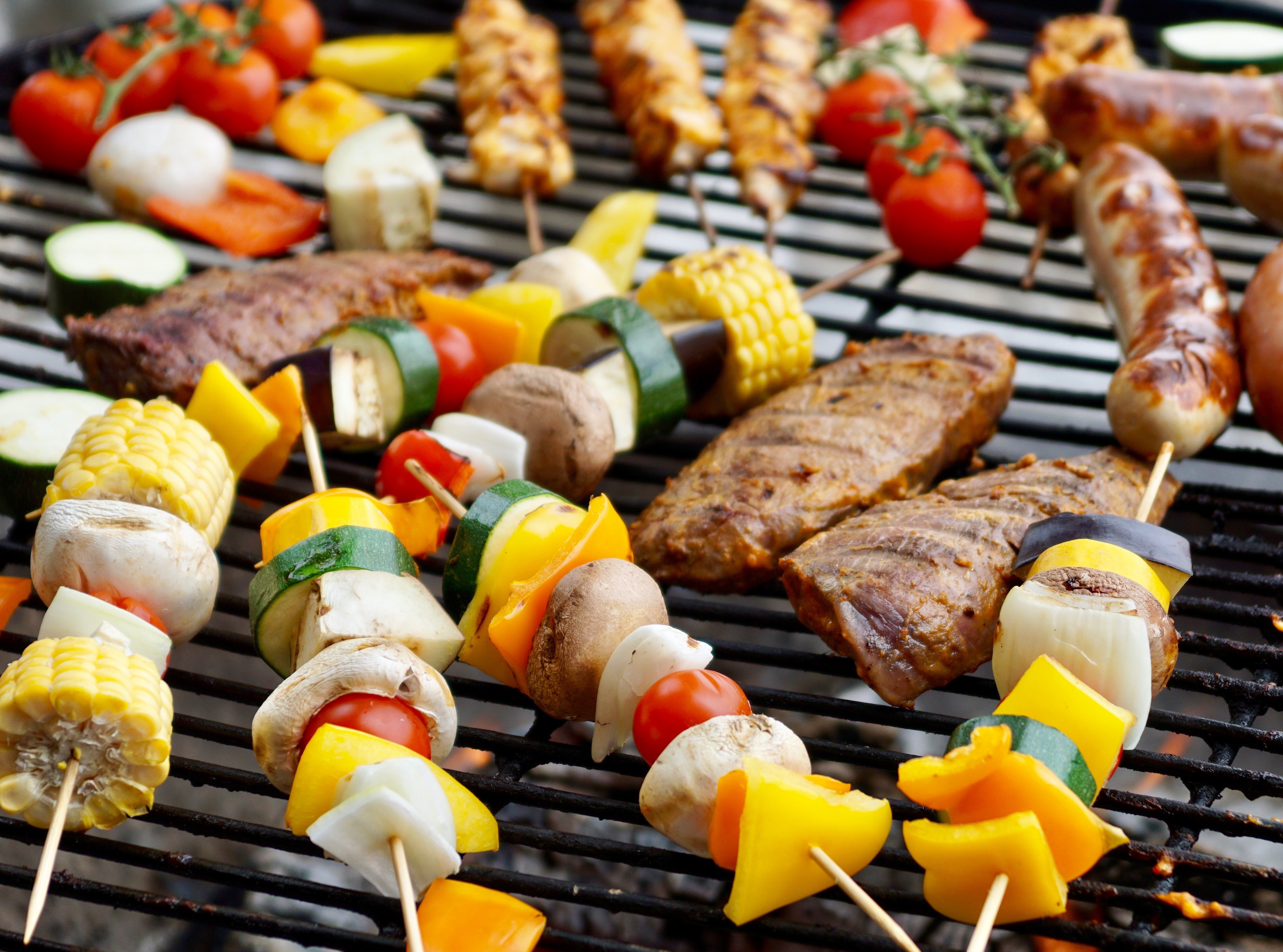 Firing up the grill outside is a way to enjoy the warmth of summer days without heating up the kitchen. (Pixabay photo)