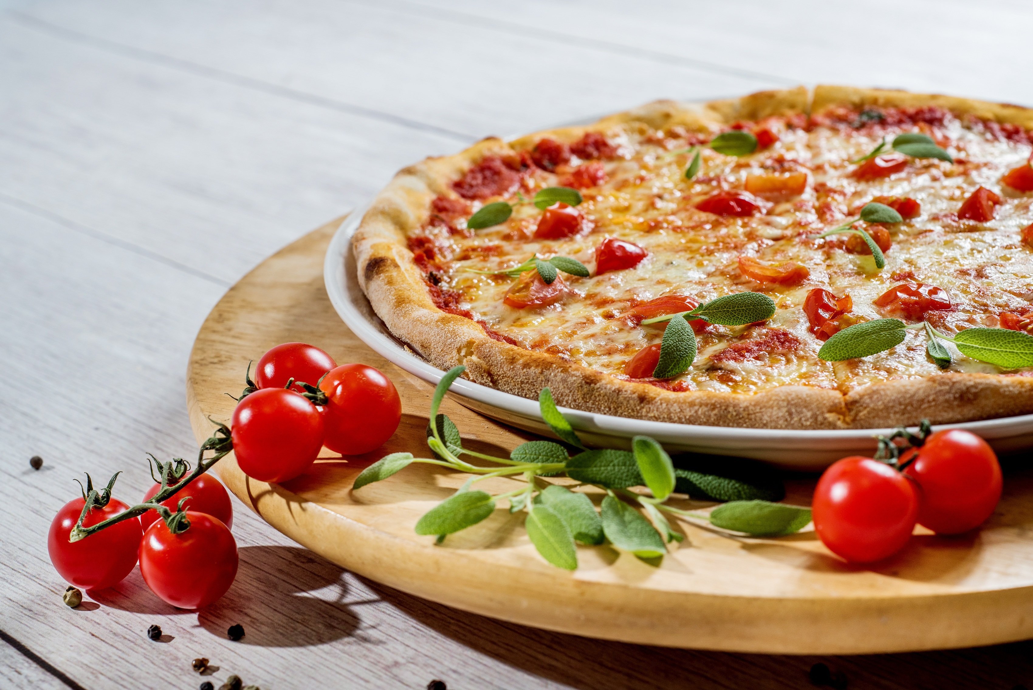 Pizza types vary in crust thickness, sauces, toppings and order of the ingredients. (Pixabay photo)