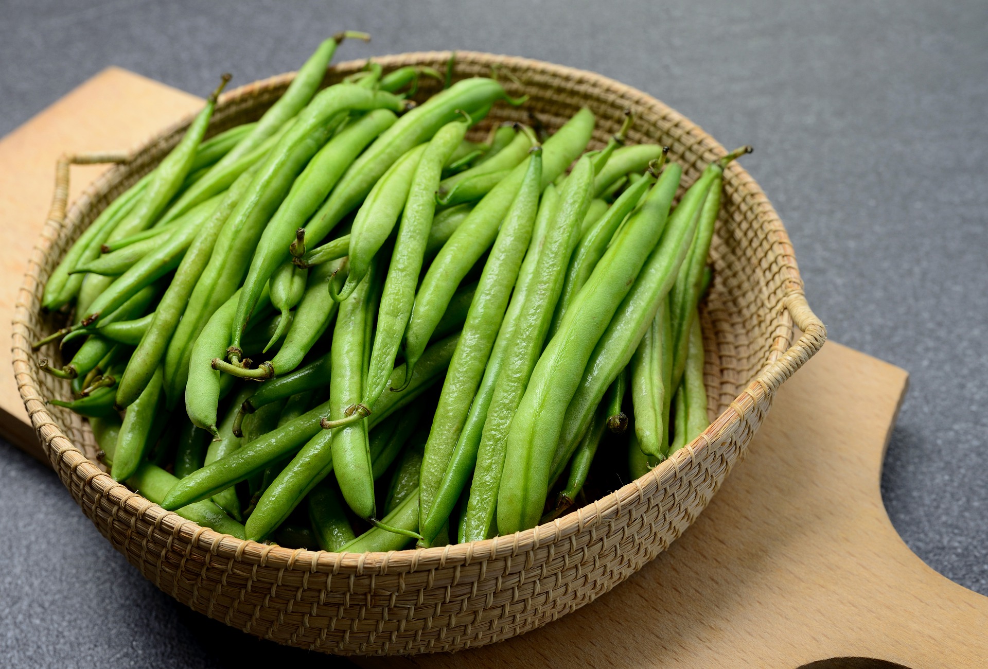 Pickled green beans do not have to be pressure-canned because of the added vinegar. (Pixabay photo)