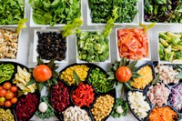 Vegetables like carrots, lettuce, onions and tomatoes have all been linked to food recalls at some time. (photo by Pixabay)