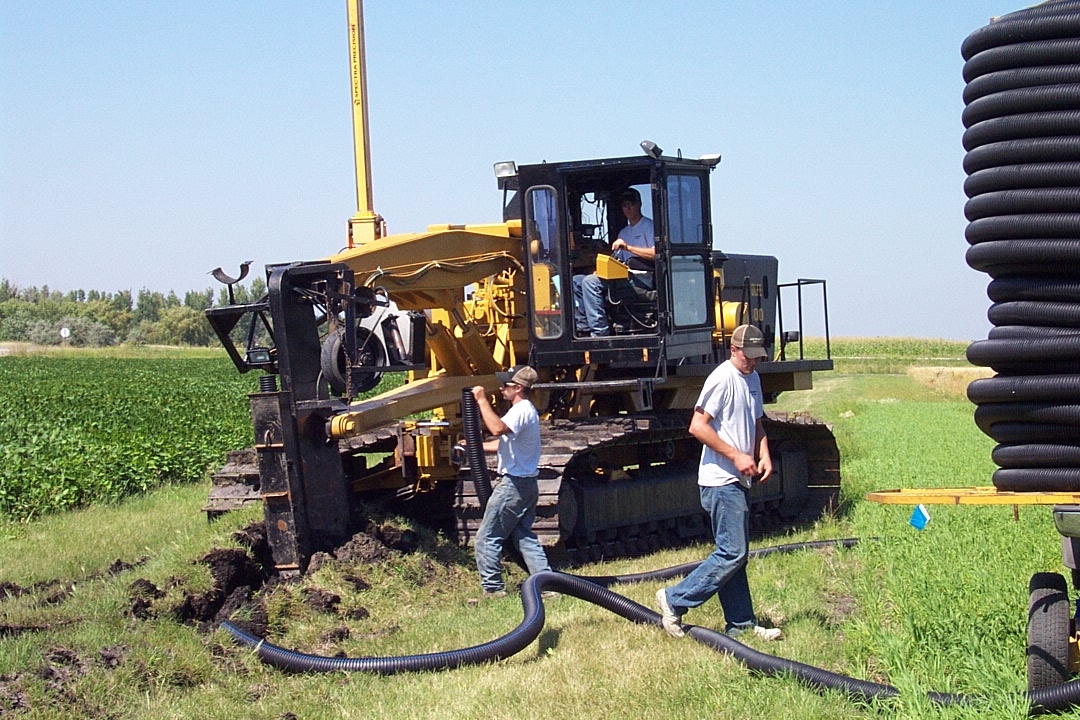 Connecting the tile to the plough