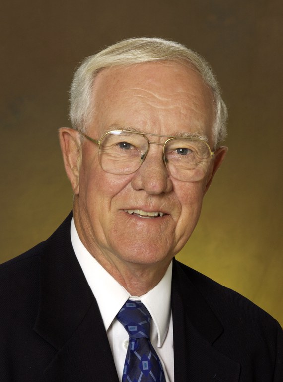 Myron Johnsrud, former NDSU Extension director