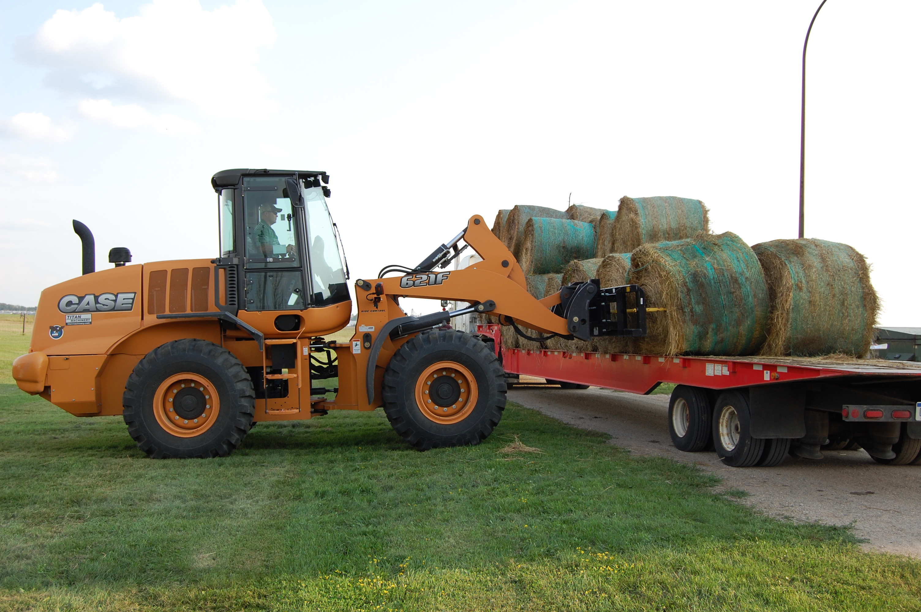 Ask questions before buying livestock feed so you know what you are getting. (NDSU photo)