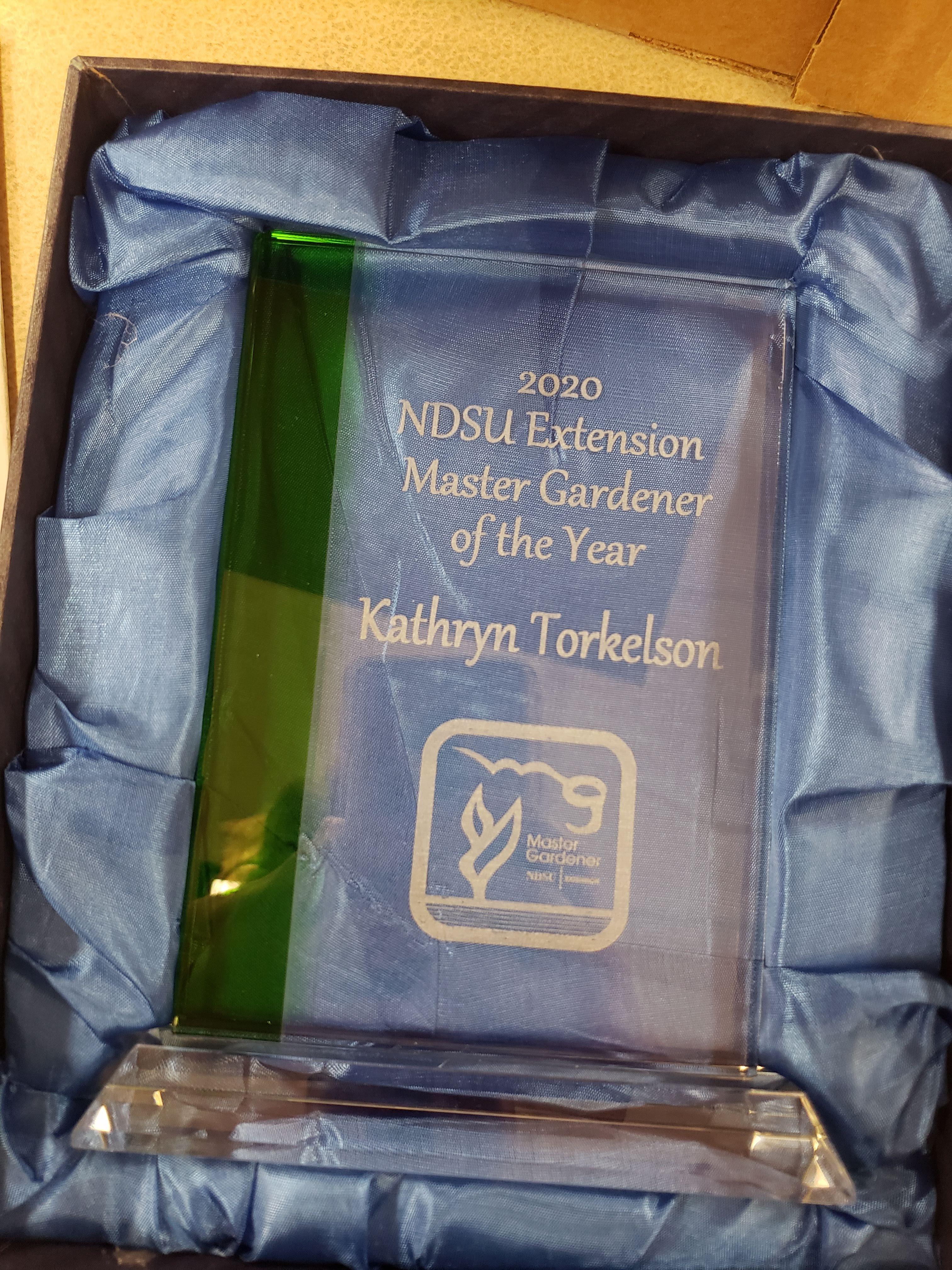 Kathryn Torkelson, Lansford, N.D., receives the Extension Master Gardener of the Year Award. (NDSU photo)