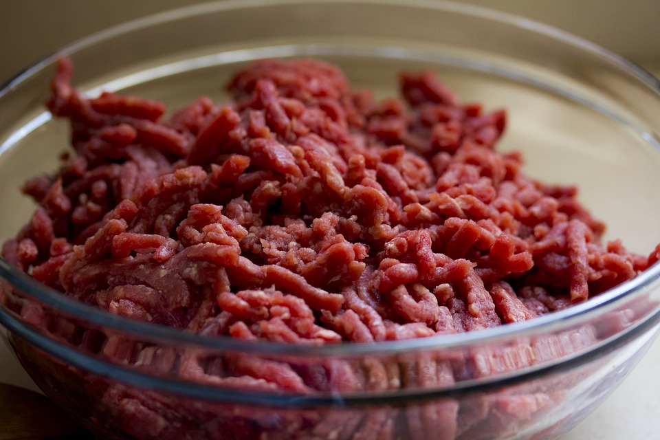 Ground beef has been associated with several large outbreaks of foodborne illness. (Photo courtesy of Pixabay)
