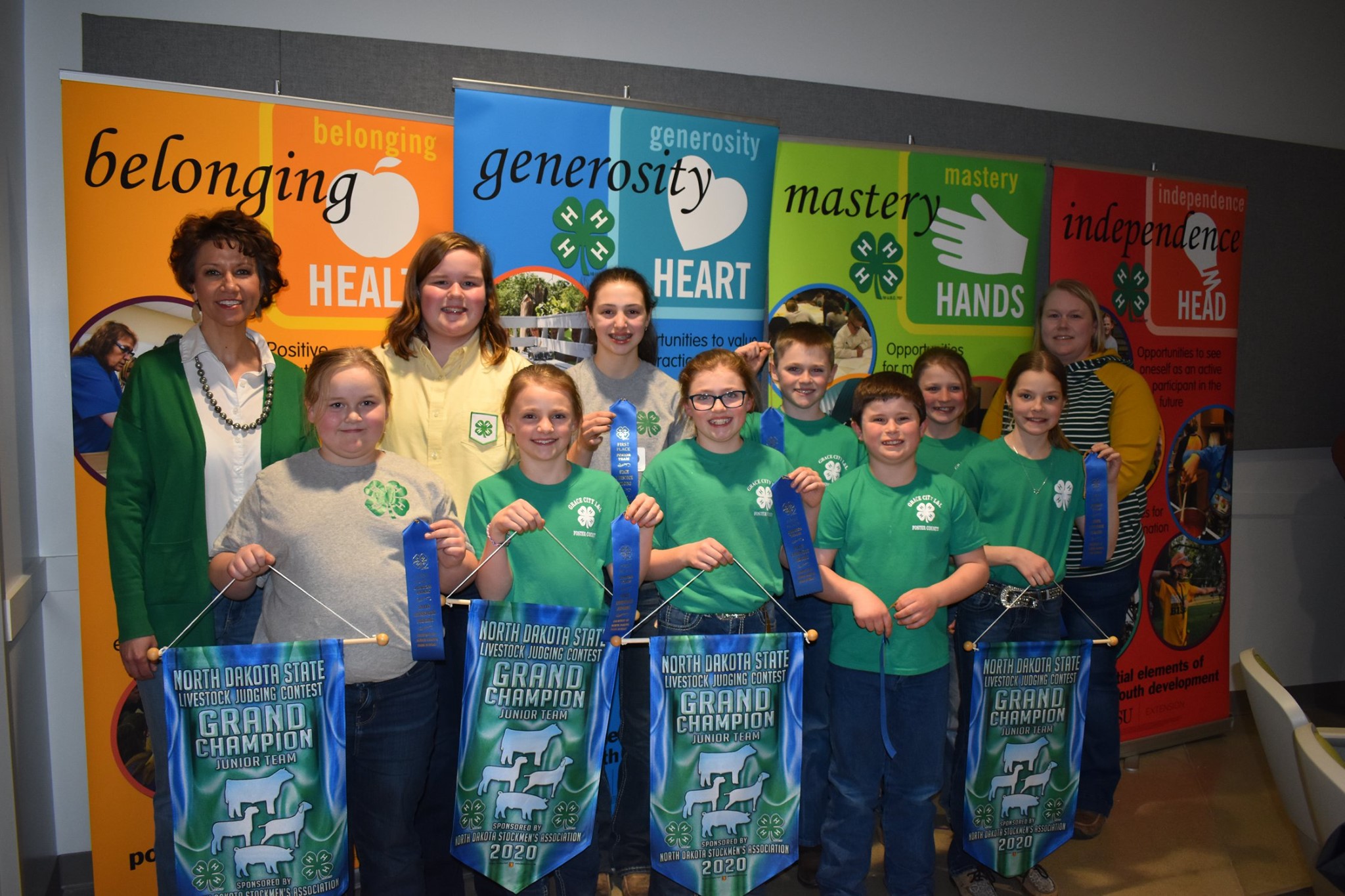 Foster County’s 4-H team placed first in the junior division of the North Dakota state 4-H livestock judging contest. Pictured are (back row from left): Julie Ellingson, executive vice president of the North Dakota Stockmen’s Association; team members Molly Hansen, Isabel Wendel, Trace Spickler and Jessa Spickler; and coach Missy Hansen; (front row from left): team members Cally Hansen, Kadence Spickler, Hayleigh Spickler, Watson Spickler and Cyrena Kuss. (NDSU photo)