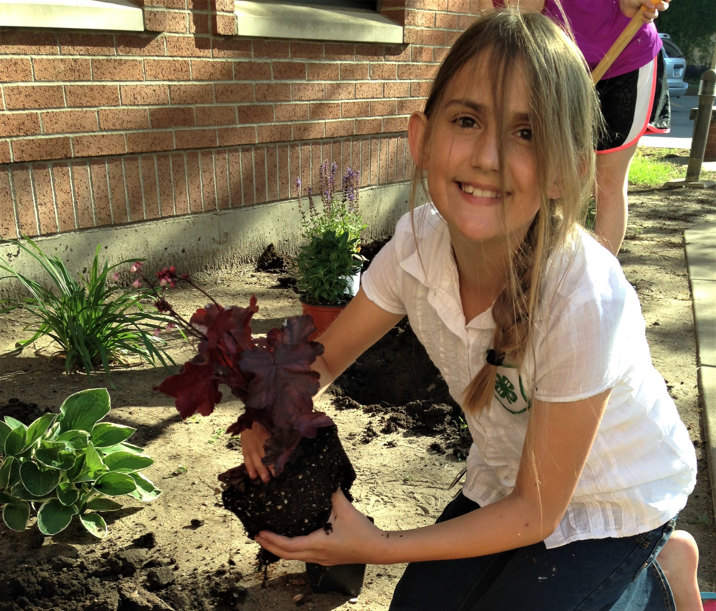More than 3,300 youth participated in Junior Master Gardener projects in 2022. (NDSU photo)