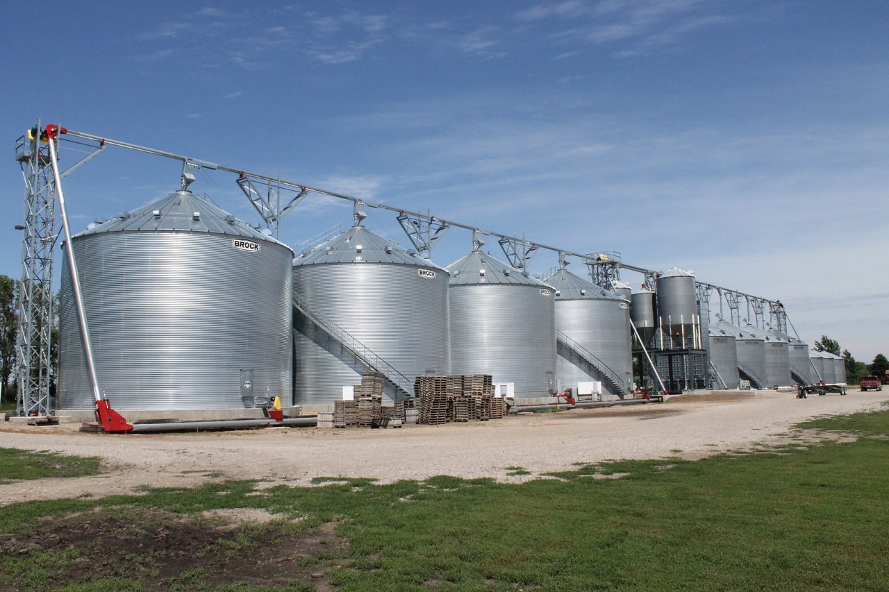 NDSU Extension offers summer grain storage tips — Extension and Ag ...