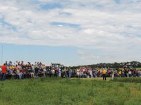 Farmers, crop advisers and others attend NDSU's North Central Research Extension Center Field Day. (NDSU photo)