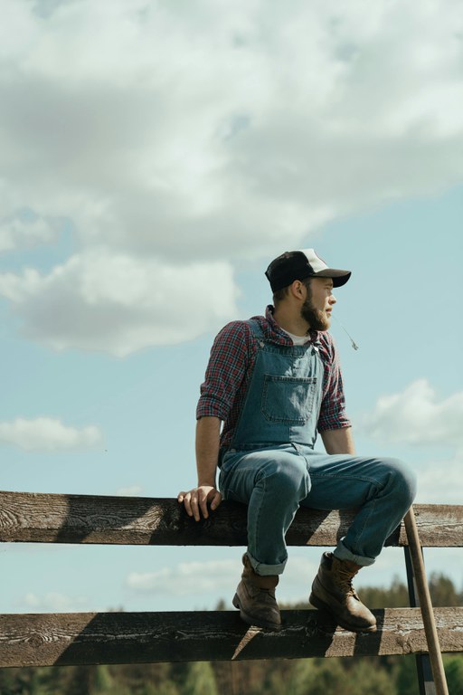 Addressing the wellness needs of those working in agriculture or related areas will be the focus of the upcoming "Question. Persuade. Refer." suicide prevention webinars. (Pexels photo)