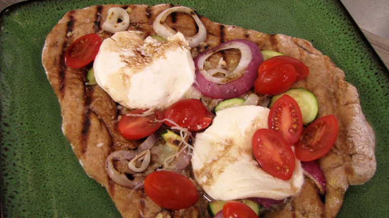 Grilled Mediterranean Pizza