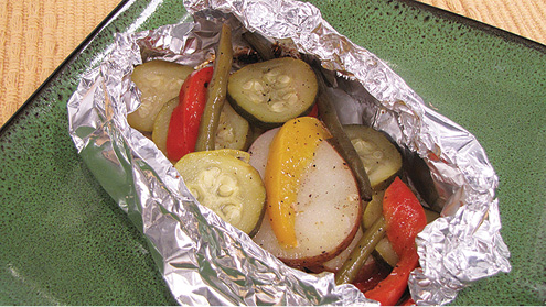 potato-vegetable packets for the outdoor grill or oven