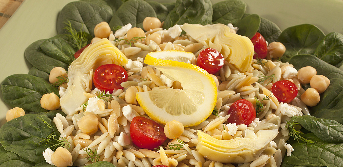 Orzo salad with chickpeas and artichoke hearts