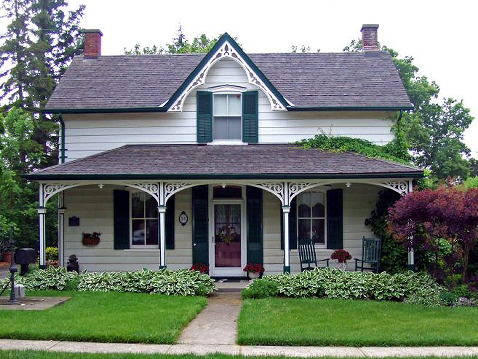 Front yard of Victorian home