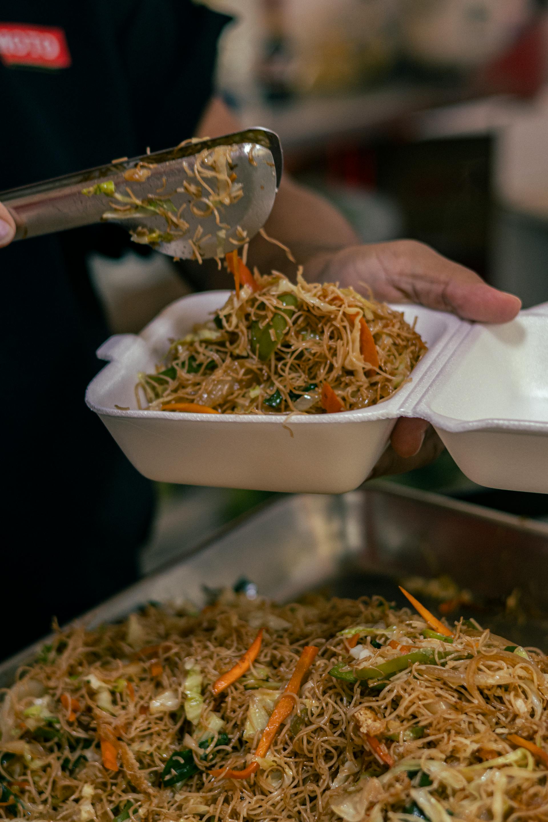 Properly store takeout food by keeping it hot at 140 degrees Fahrenheit or above or refrigerate promptly in shallow containers. (Pixabay photo)
